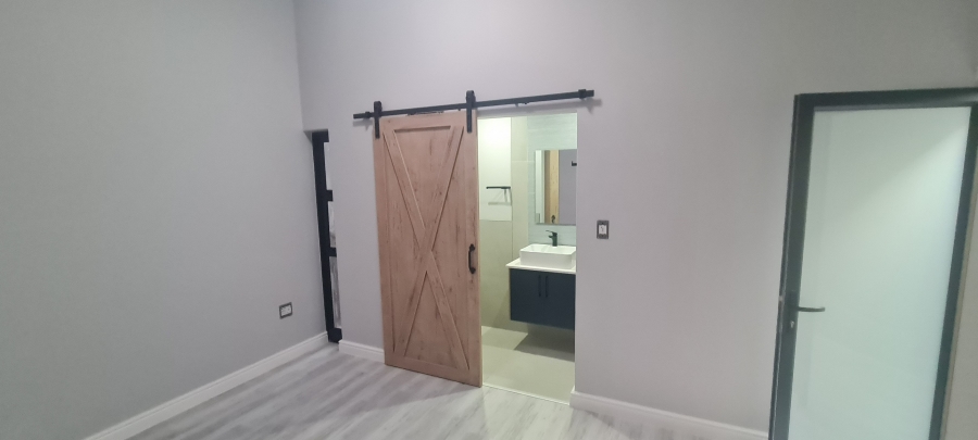 4 Bedroom Property for Sale in Mossel Bay Central Western Cape